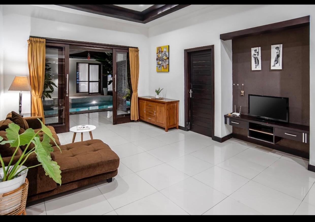 Pondok Arya Kuta Villas By Kamara Kuta Lombok Exterior foto